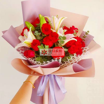 衢州18朵红玫瑰百合，真情相守一生
